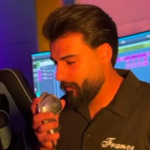 دانلود آهنگ آرمین تاری اشک تمساح